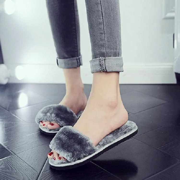 Cozy Non-Slip Plush Couple Slippers for Fashionable Comfort