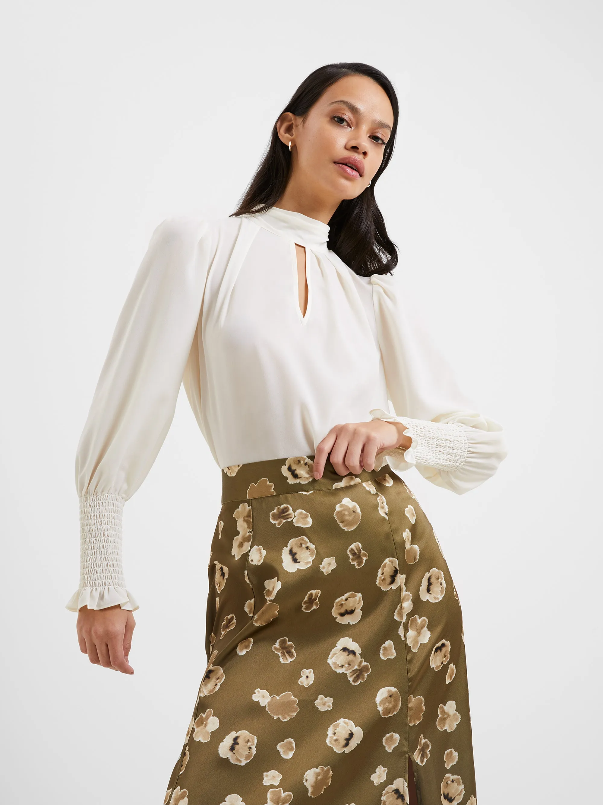 Crepe Light Keyhole Top