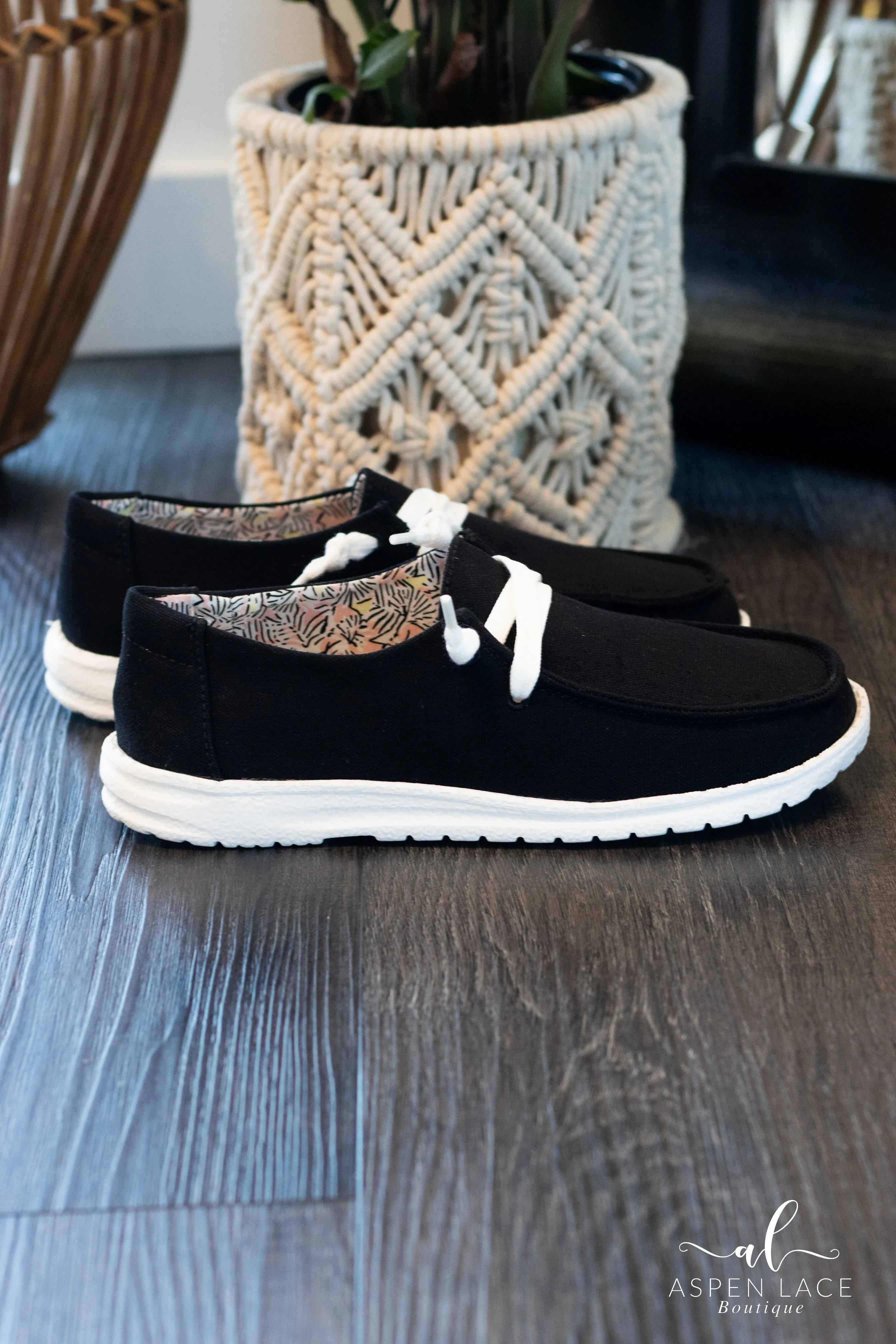 Holly Boat Shoes (Black Canvas)