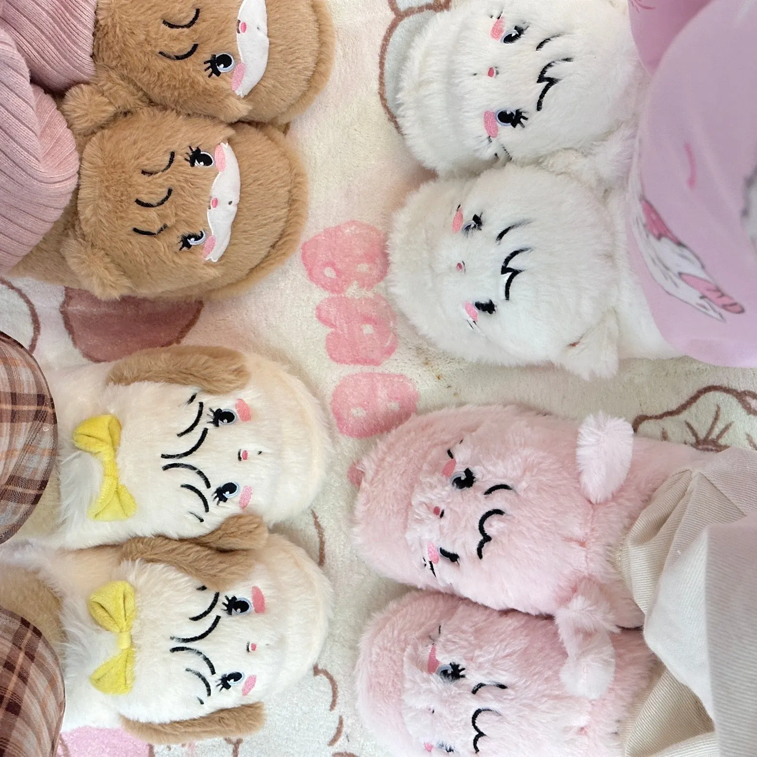 Mikko illustration Fluffy Big Head Fur Slippers Bear Latte Dog Souffie Kitten Mousse Rabbit Cammy