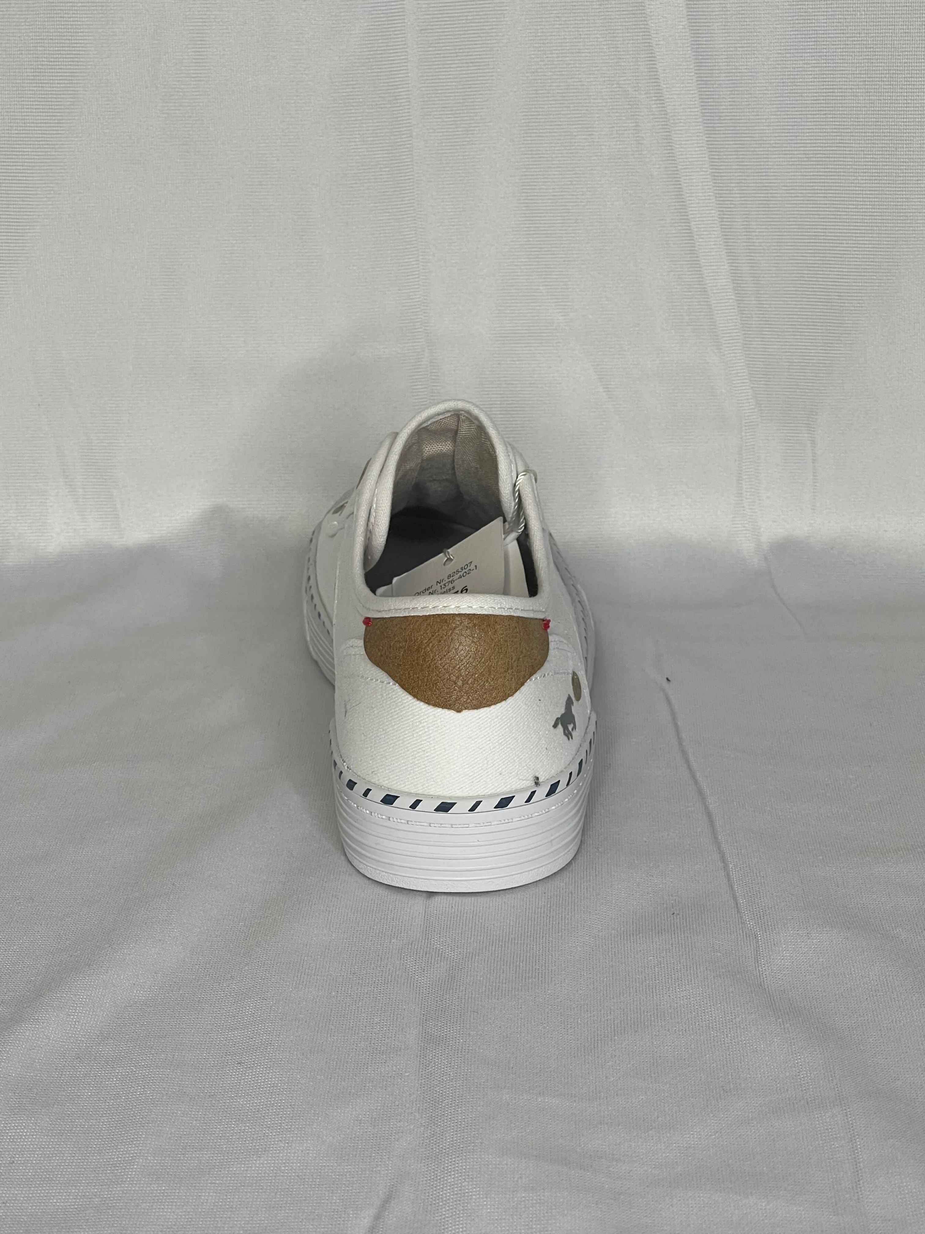 Mustang 1376-402-1 Weiss White Womens Casual Comfort Slip On Pumps Trainers