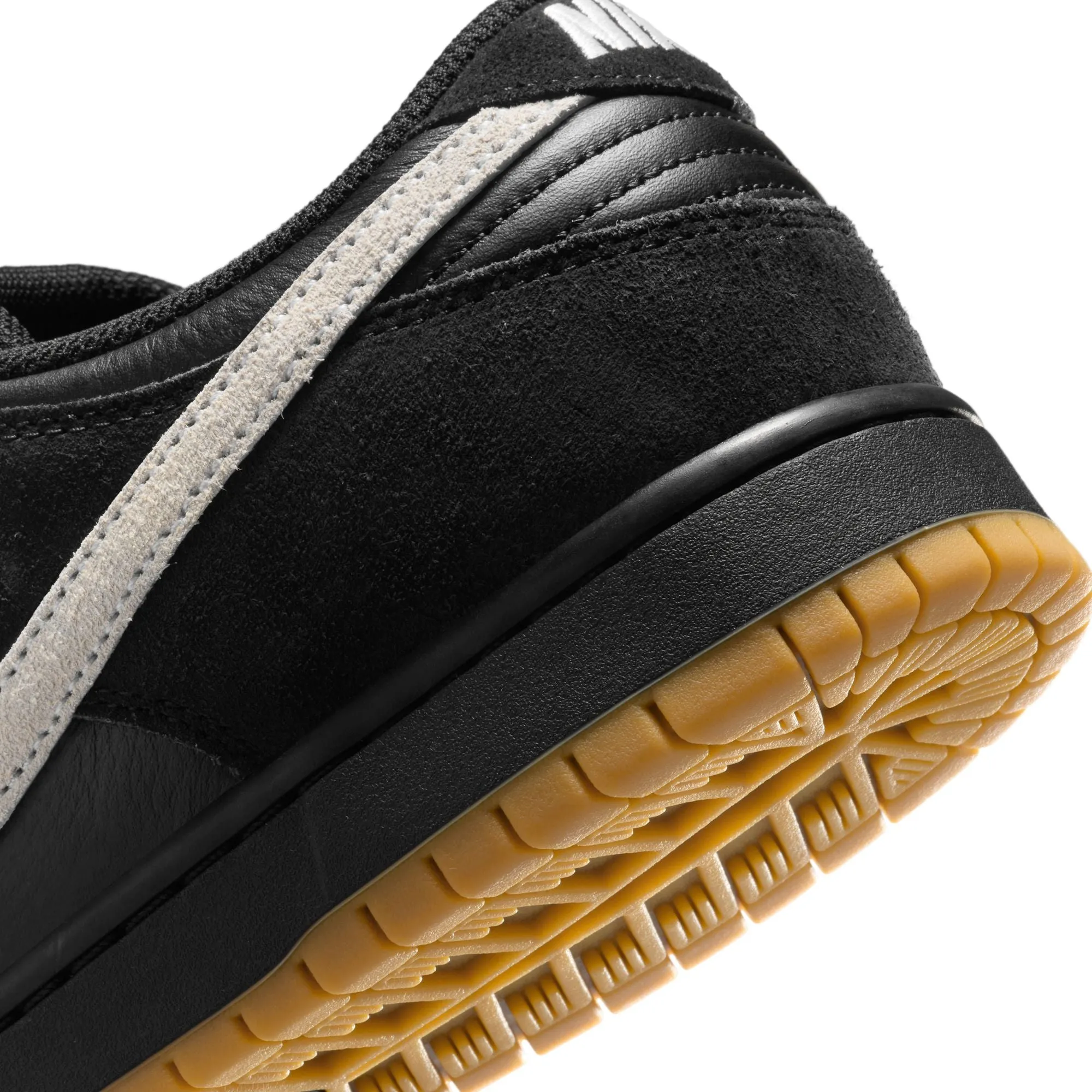 Nike SB - Dunk Low Pro GR Shoes - Black / White - Black - Gum Light Brown