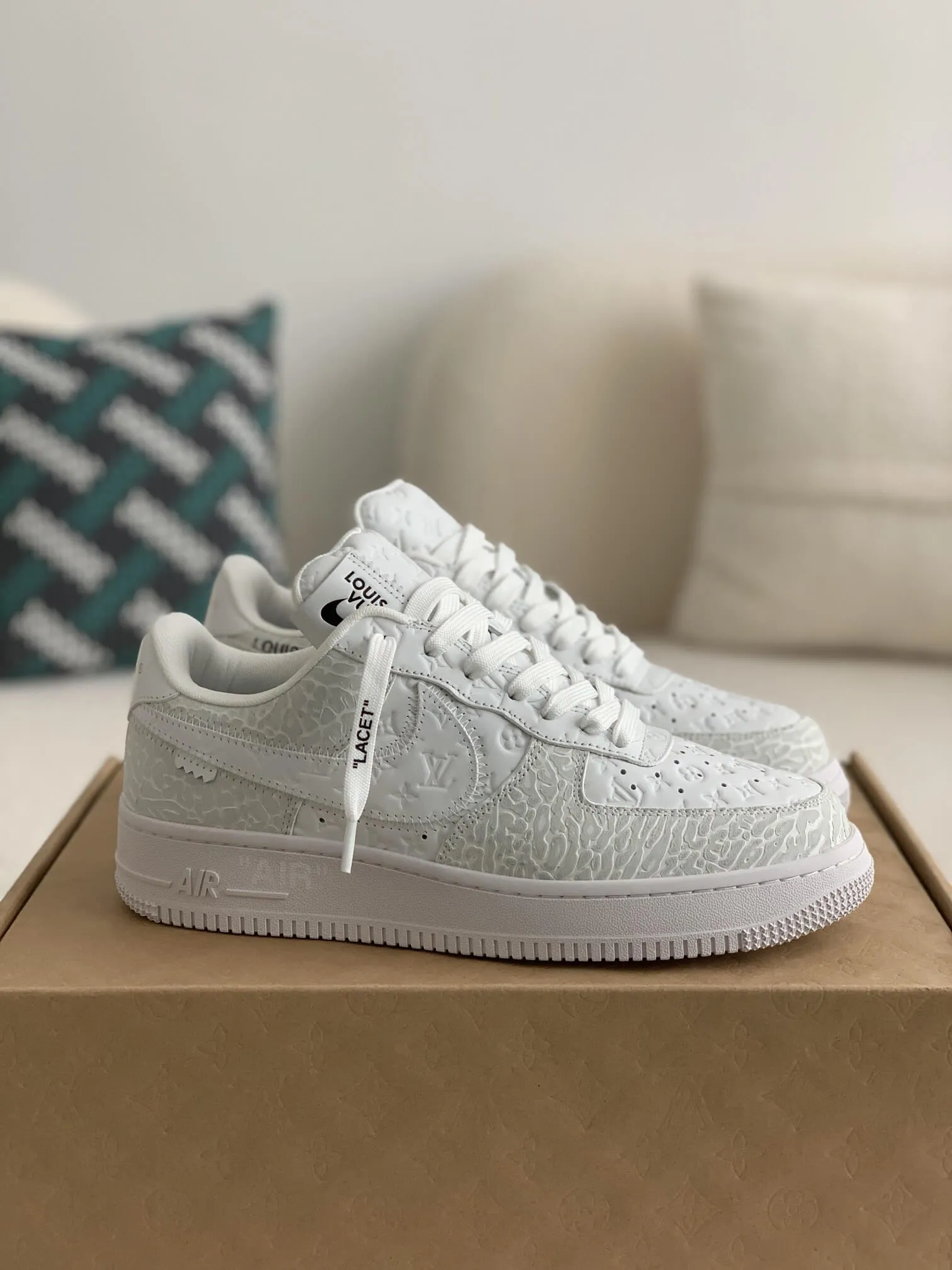 Nike x Louis Vuitton LV Air Force 1 All White Patterned Sneakers