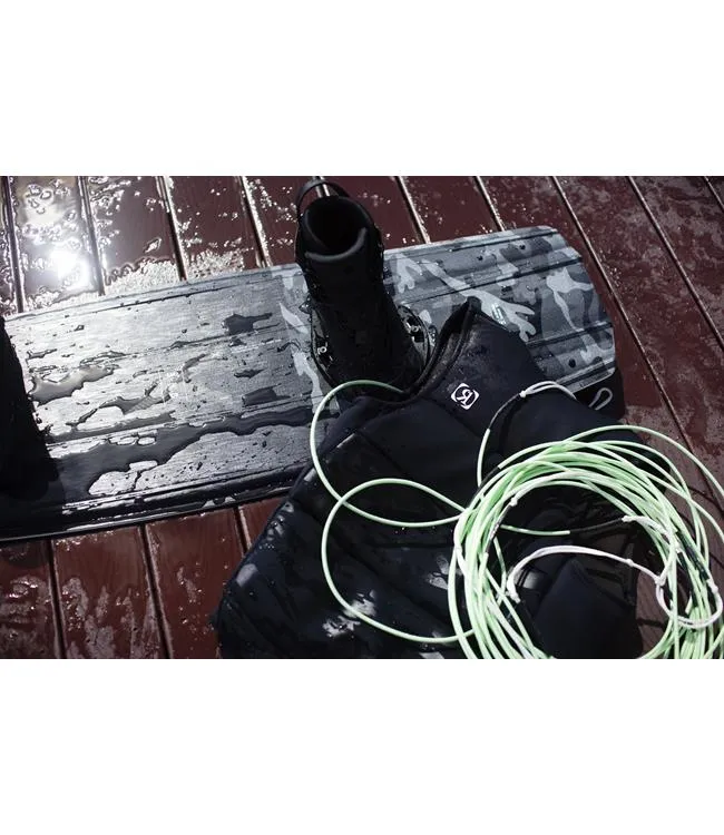 Ronix One Time Bomb Wakeboard Package with One Carbitex Boots (2022)