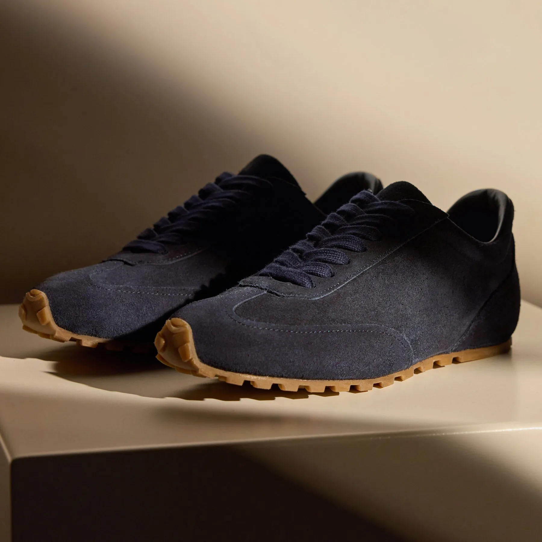 Women's Suede Low Running Sneaker - Navy