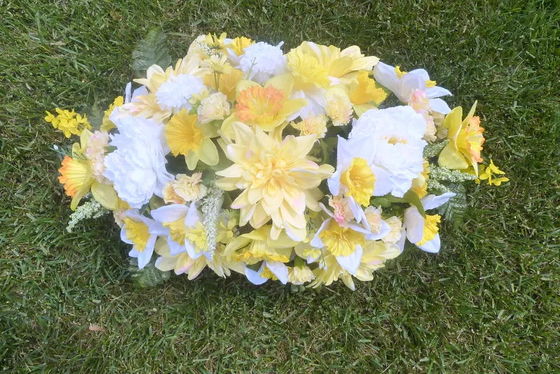 Yellow and White Grave site spray